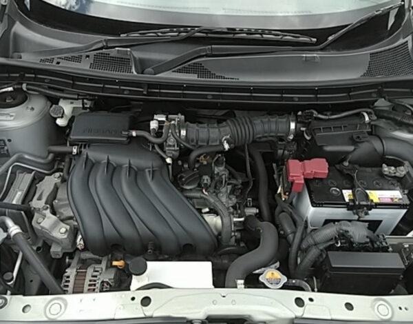 NISSAN JUKE 2010 - Image 7