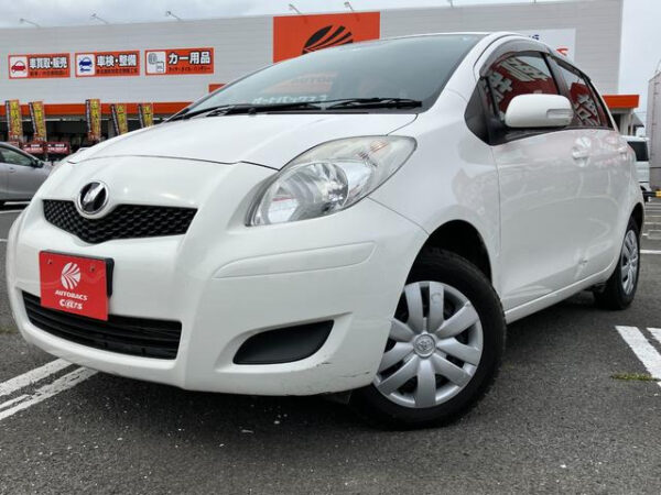 TOYOTA VITZ - Image 2