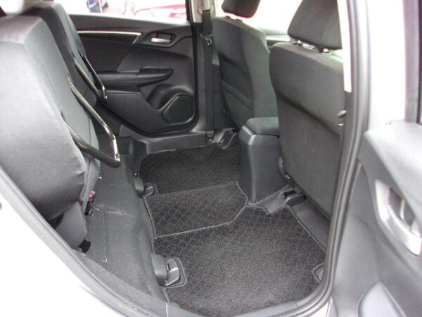 HONDA FIT - Image 11