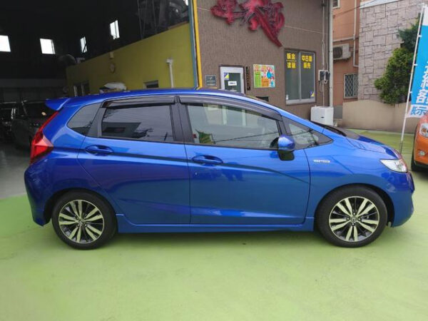 HONDA FIT - Image 12