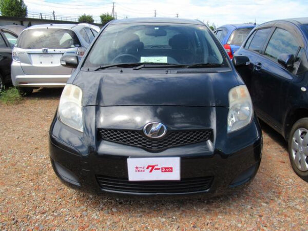 TOYOTA VITZ - Image 3