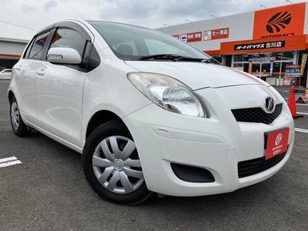 TOYOTA VITZ