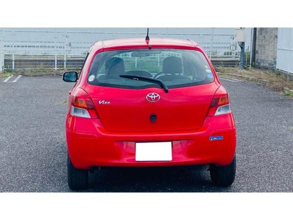 TOYOTA VITZ - Image 4