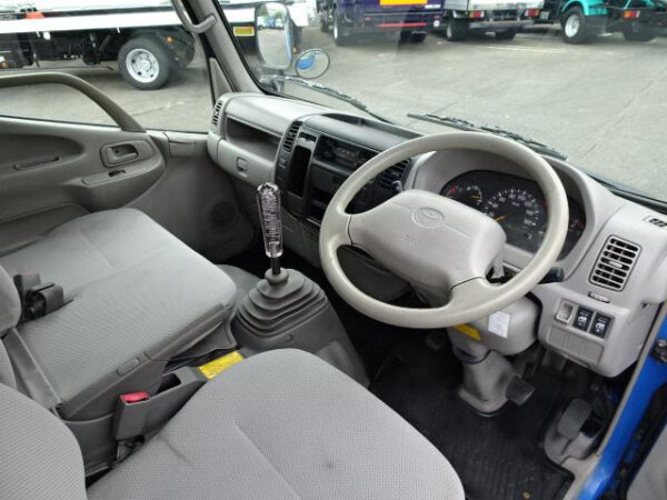 TOYOTA DYNA DOUBLE CAB - Image 9