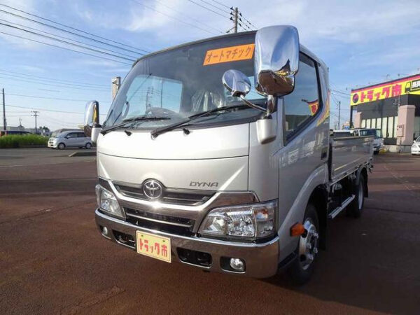 TOYOTA DYNA