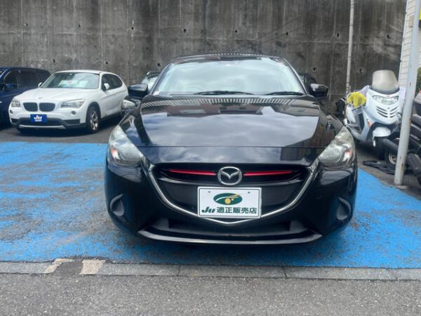 MAZDA DEMIO - Image 2
