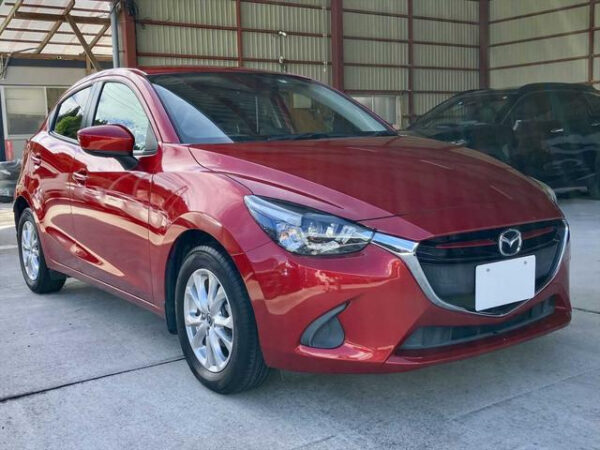 MAZDA DEMIO - Image 2