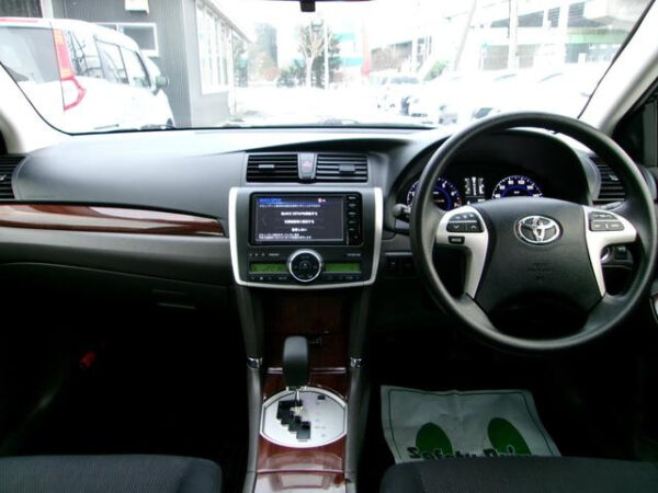 TOYOTA ALLION - Image 11