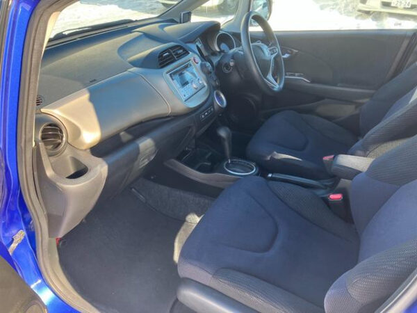 HONDA FIT - Image 11