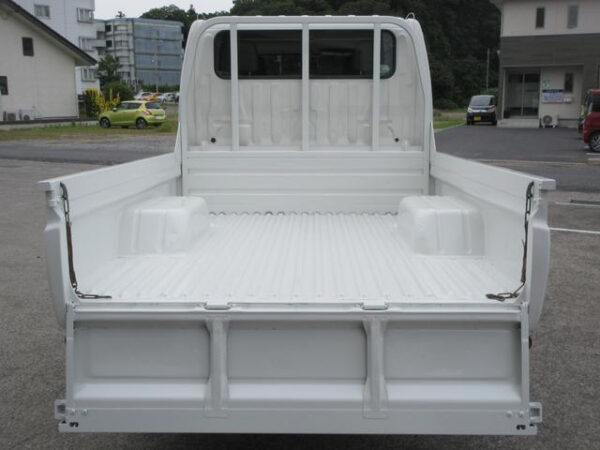 TOYOTA DYNA - Image 11