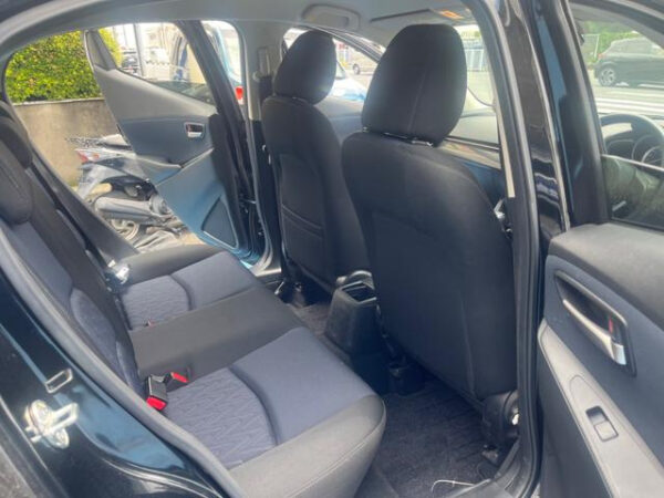 MAZDA DEMIO - Image 11