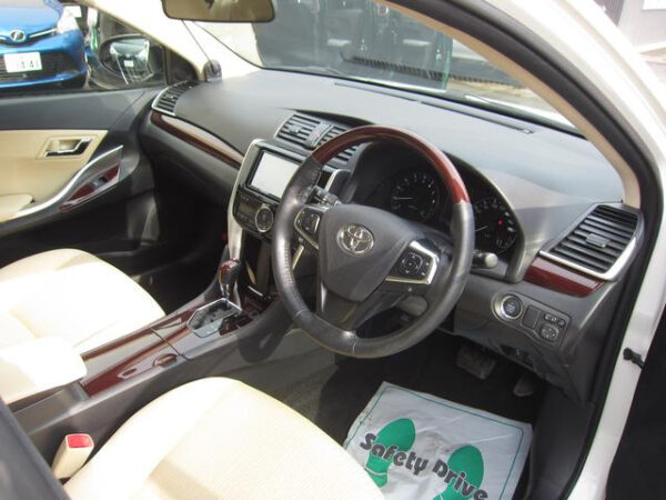 TOYOTA ALLION - Image 12