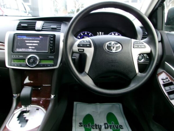 TOYOTA ALLION - Image 12