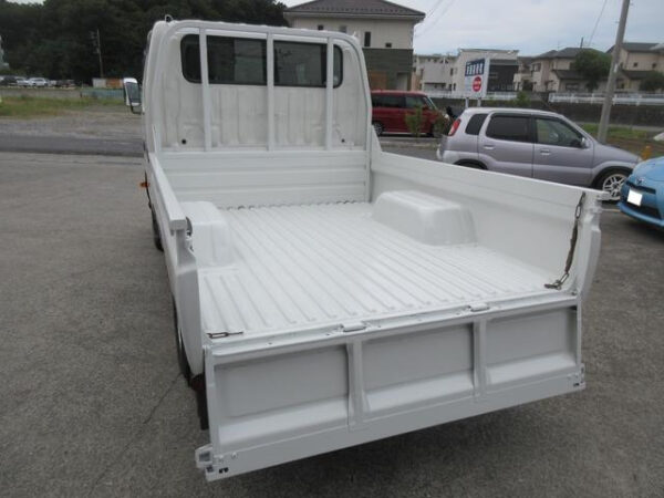 TOYOTA DYNA - Image 12