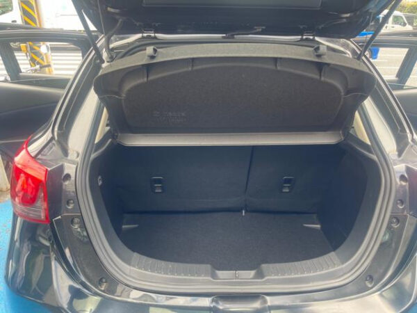 MAZDA DEMIO - Image 12