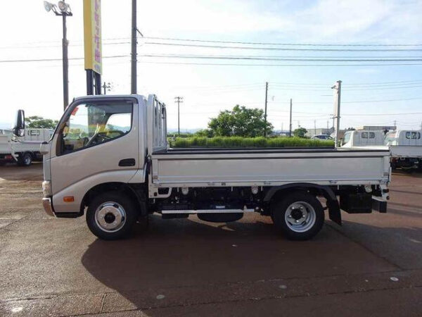 TOYOTA DYNA - Image 13