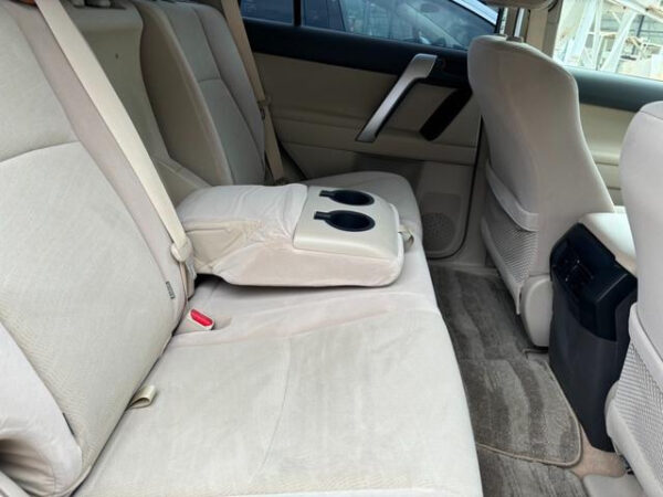 TOYOTA LAND CRUISER PRADO - Image 13