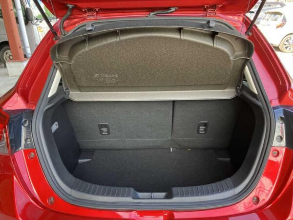 MAZDA DEMIO - Image 13