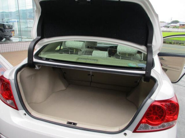 TOYOTA ALLION - Image 13
