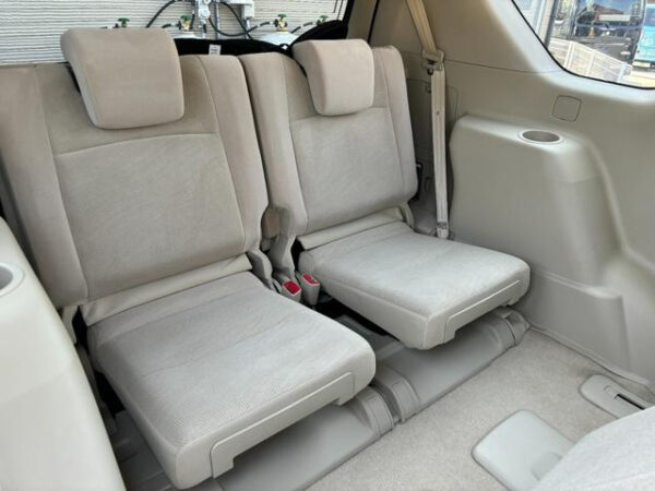 TOYOTA LAND CRUISER PRADO - Image 15