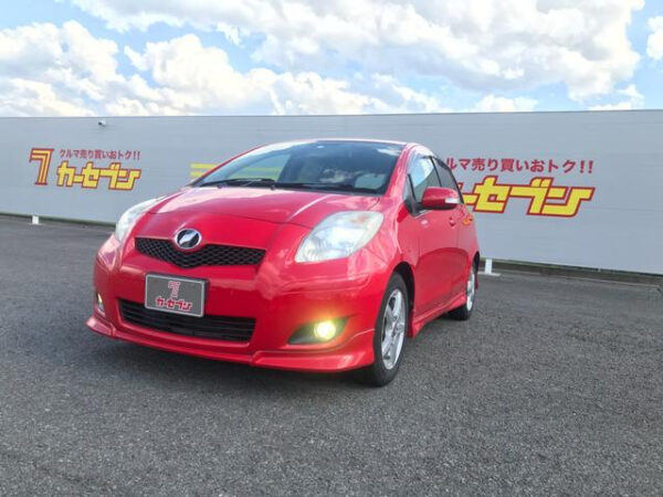 TOYOTA VITZ - Image 16
