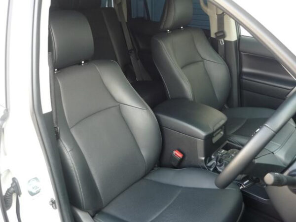 TOYOTA LAND CRUISER PRADO - Image 16