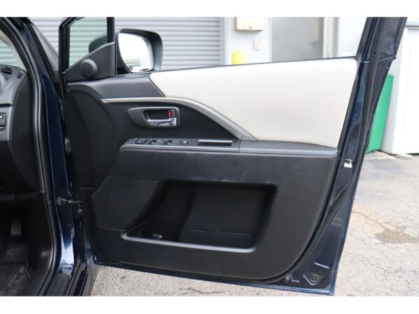MAZDA PREMACY - Image 16