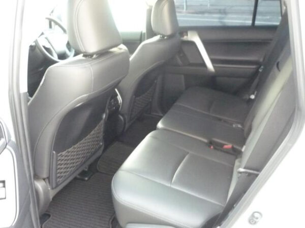TOYOTA LAND CRUISER PRADO - Image 17