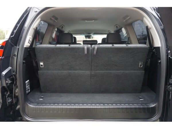 TOYOTA LAND CRUISER PRADO - Image 17