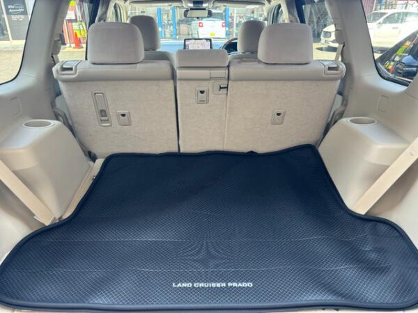 TOYOTA LAND CRUISER PRADO - Image 18