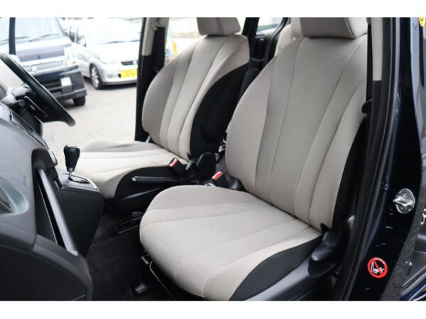 MAZDA PREMACY - Image 18