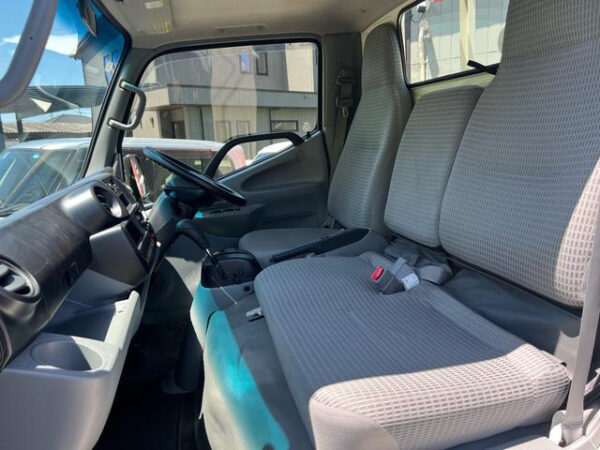 TOYOTA DYNA - Image 17