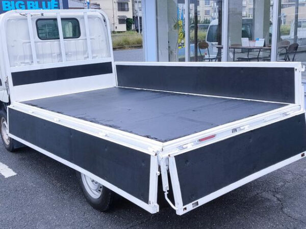 TOYOTA DYNA - Image 19