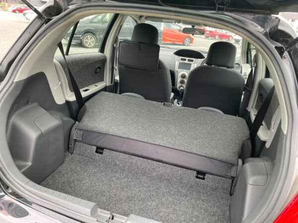 TOYOTA VITZ - Image 20