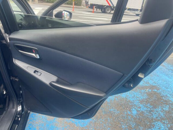 MAZDA DEMIO - Image 20