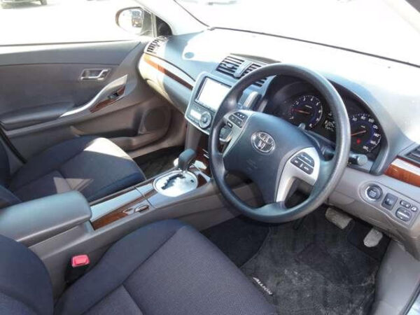 TOYOTA ALLION - Image 3