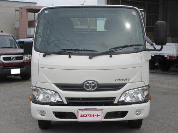TOYOTA DYNA
