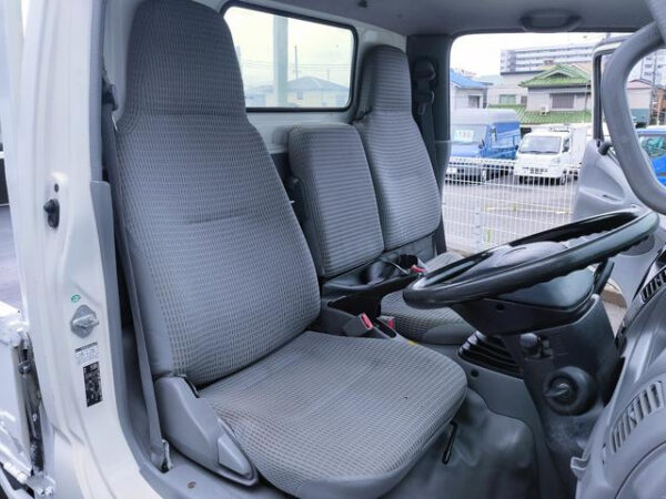 TOYOTA DYNA - Image 23