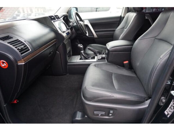 TOYOTA LAND CRUISER PRADO - Image 24