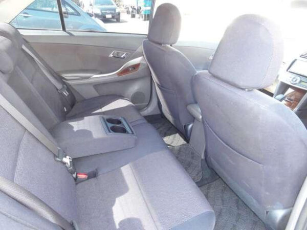 TOYOTA ALLION - Image 4