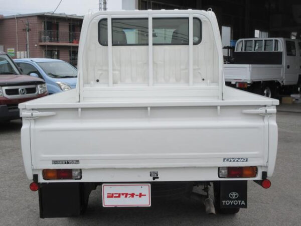 TOYOTA DYNA - Image 4