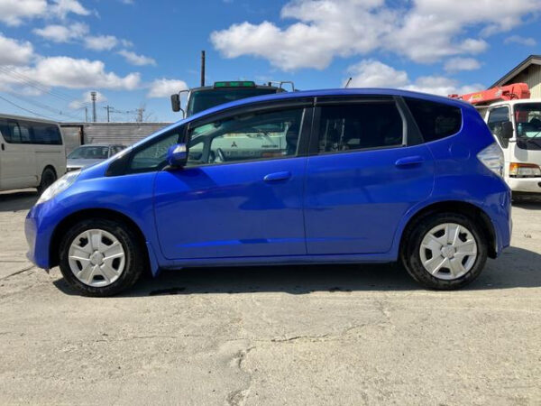 HONDA FIT - Image 4