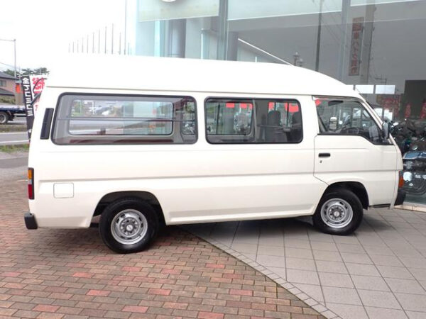 NISSAN CARVAN - Image 5