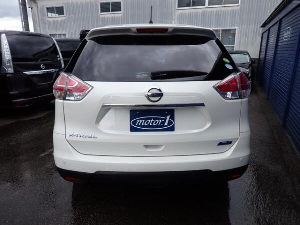 NISSAN X-TRAIL - Image 5