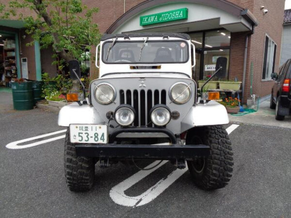 MITSHUBISHI JEEP - Image 2
