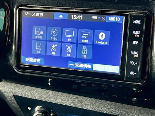 TOYOTA HILUX - Image 5