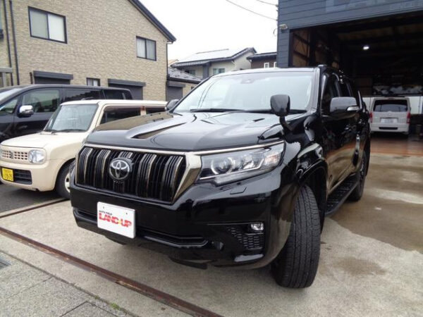TOYOTA LAND CRUISER PRADO - Image 5