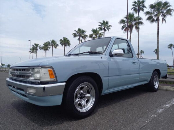TOYOTA HILUX - Image 6