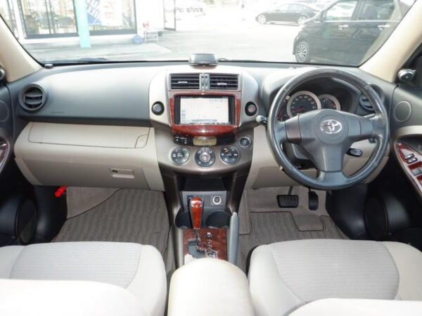 TOYOTA VANGUARD - Image 7
