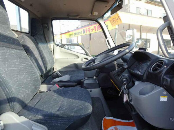 TOYOTA DYNA - Image 7